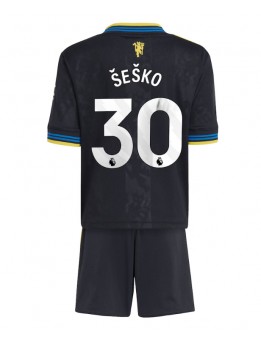 Billige Manchester United Benjamin Sesko #30 Tredjedraktsett Barn 2025-26 Kortermet (+ Korte bukser)